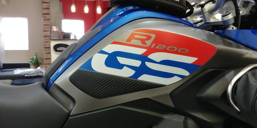 BMW R1200GS AND R1250GS LC RALLYE & EXCLUSIVE KNEE PADS